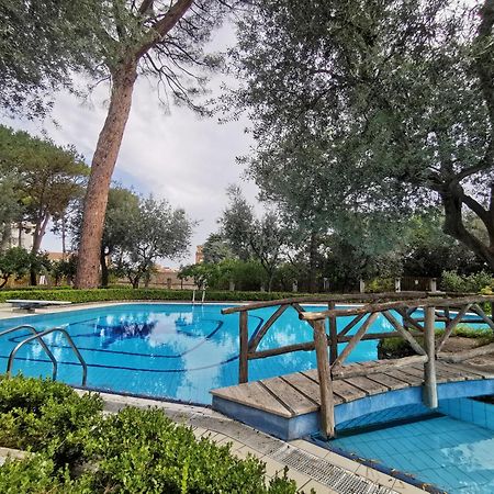 Casa Mar - Elegant Apartment With Pool And Panoramic Terrace In The Heart Of Sorrento Exteriör bild