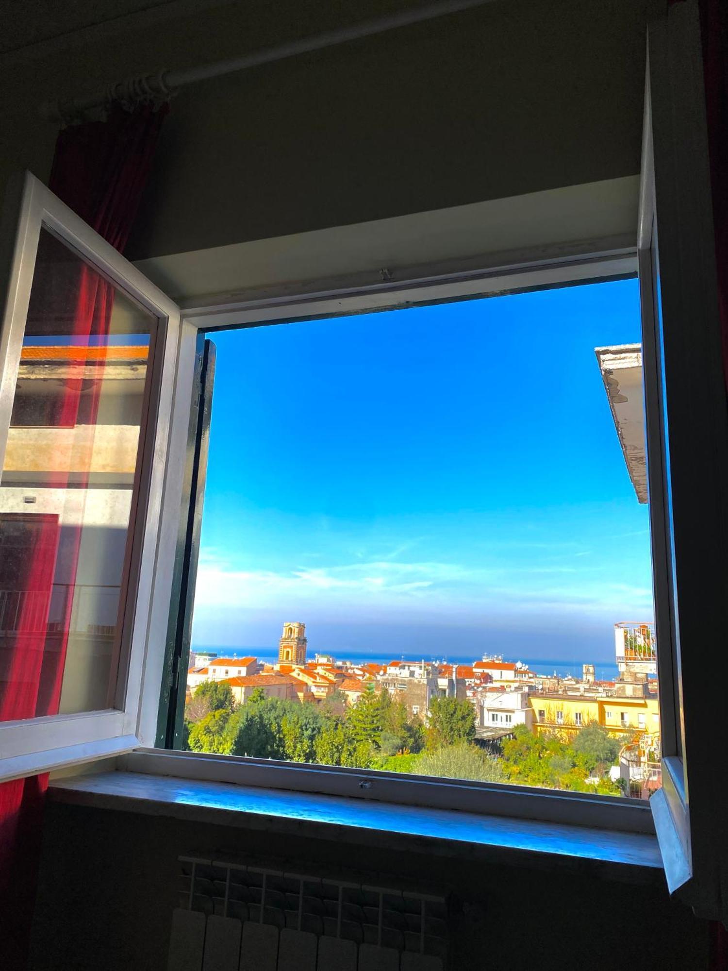Casa Mar - Elegant Apartment With Pool And Panoramic Terrace In The Heart Of Sorrento Exteriör bild