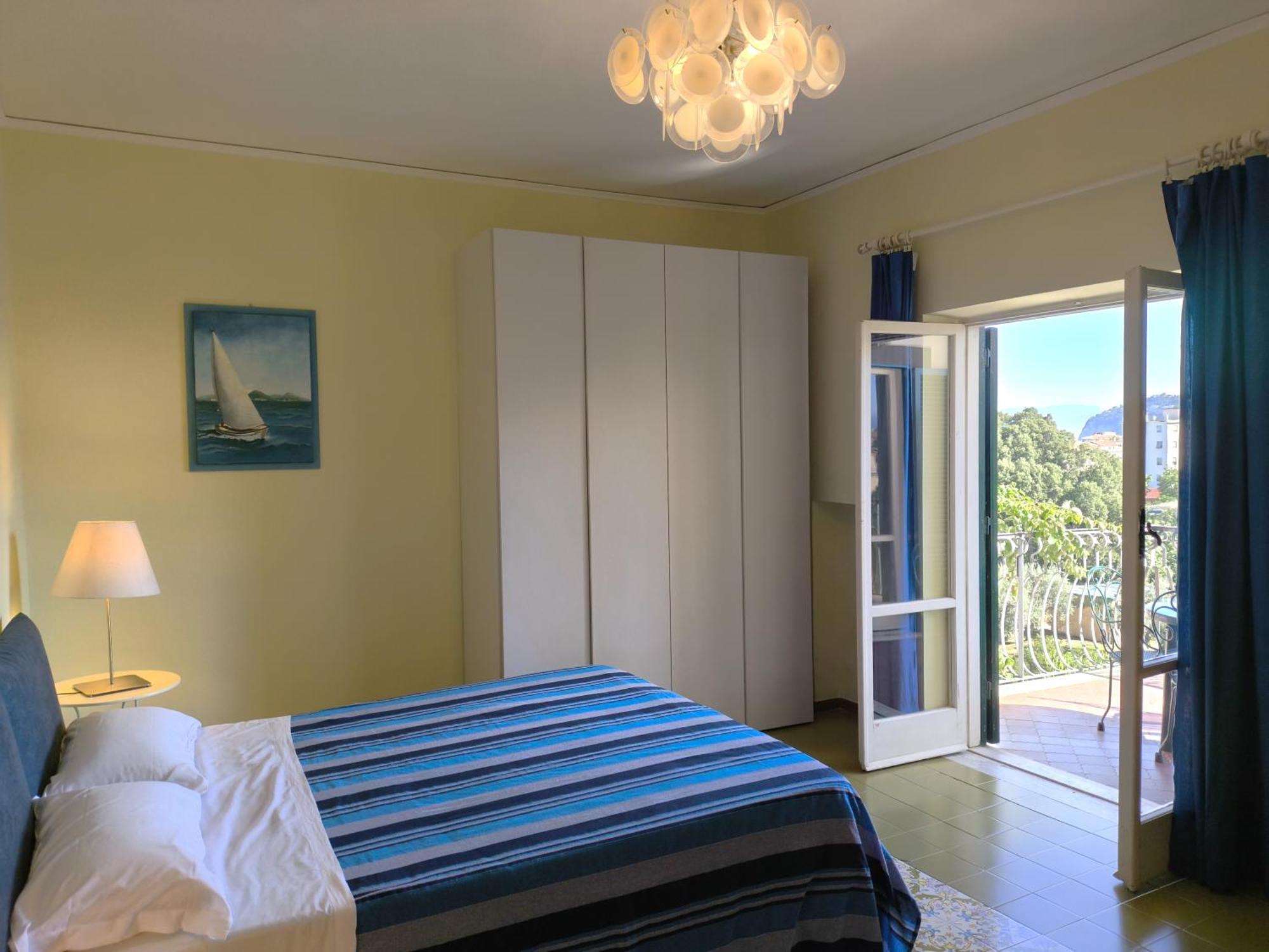 Casa Mar - Elegant Apartment With Pool And Panoramic Terrace In The Heart Of Sorrento Exteriör bild