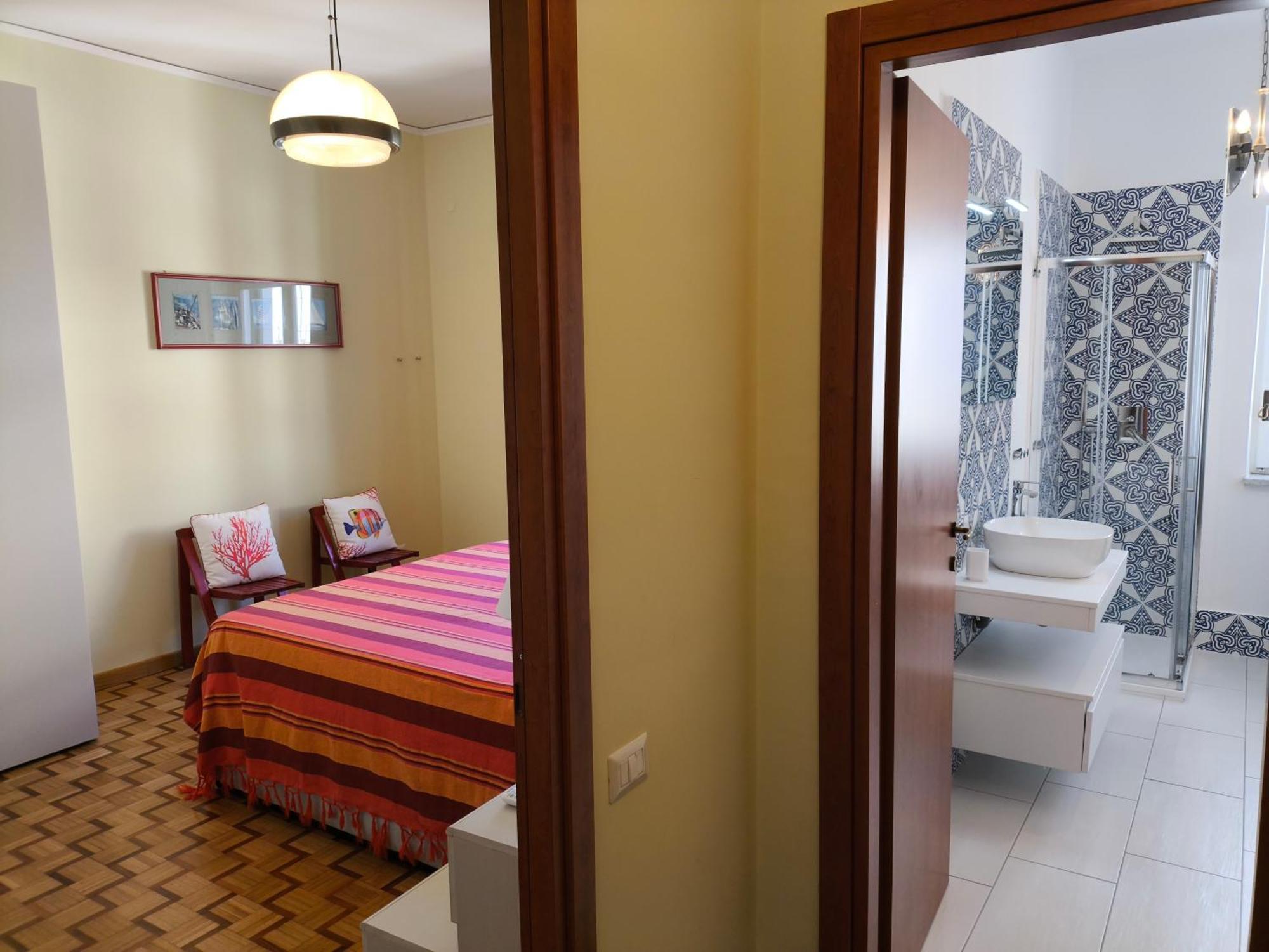 Casa Mar - Elegant Apartment With Pool And Panoramic Terrace In The Heart Of Sorrento Exteriör bild